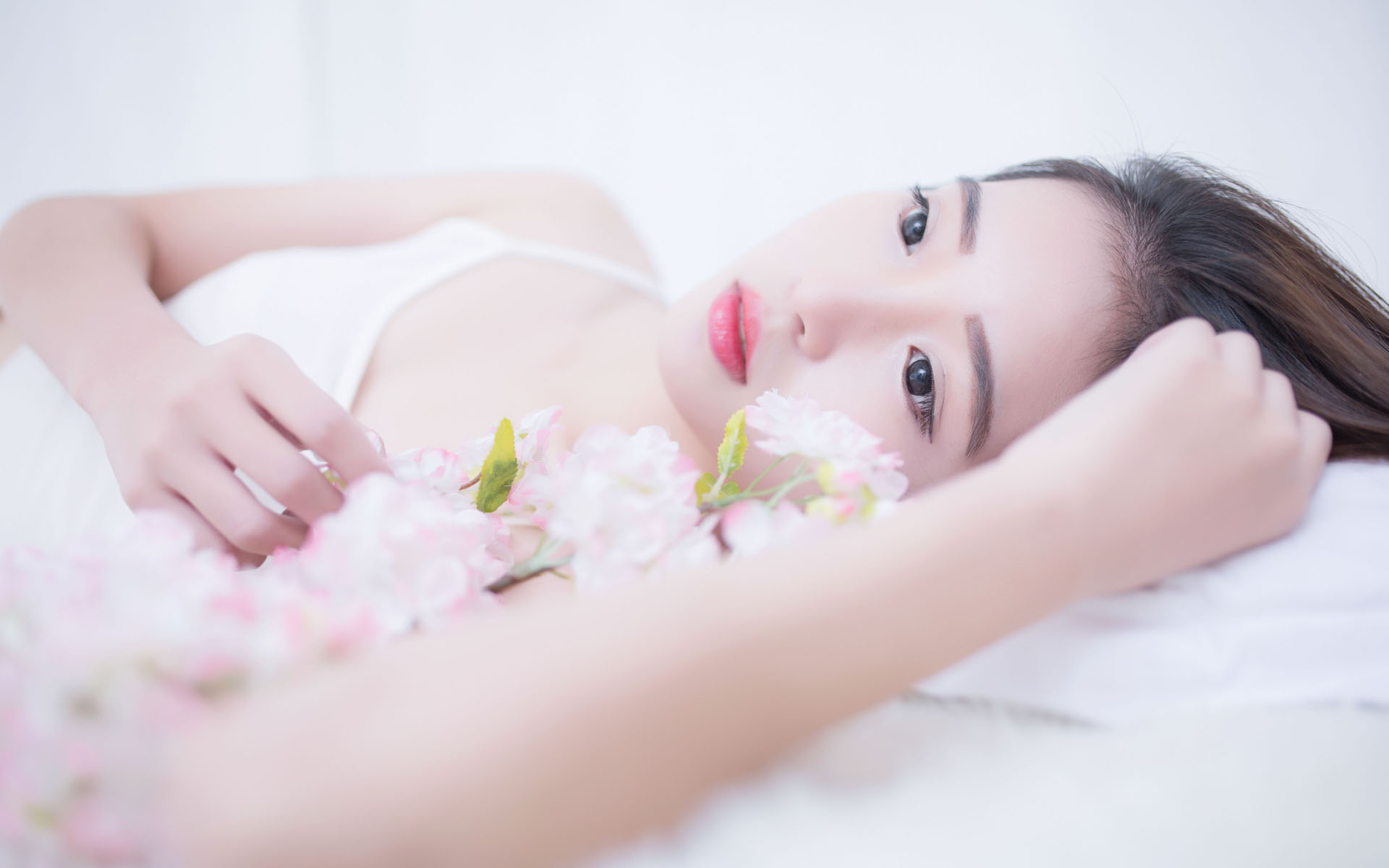 伊拉克一超市突发大火 近50人死亡